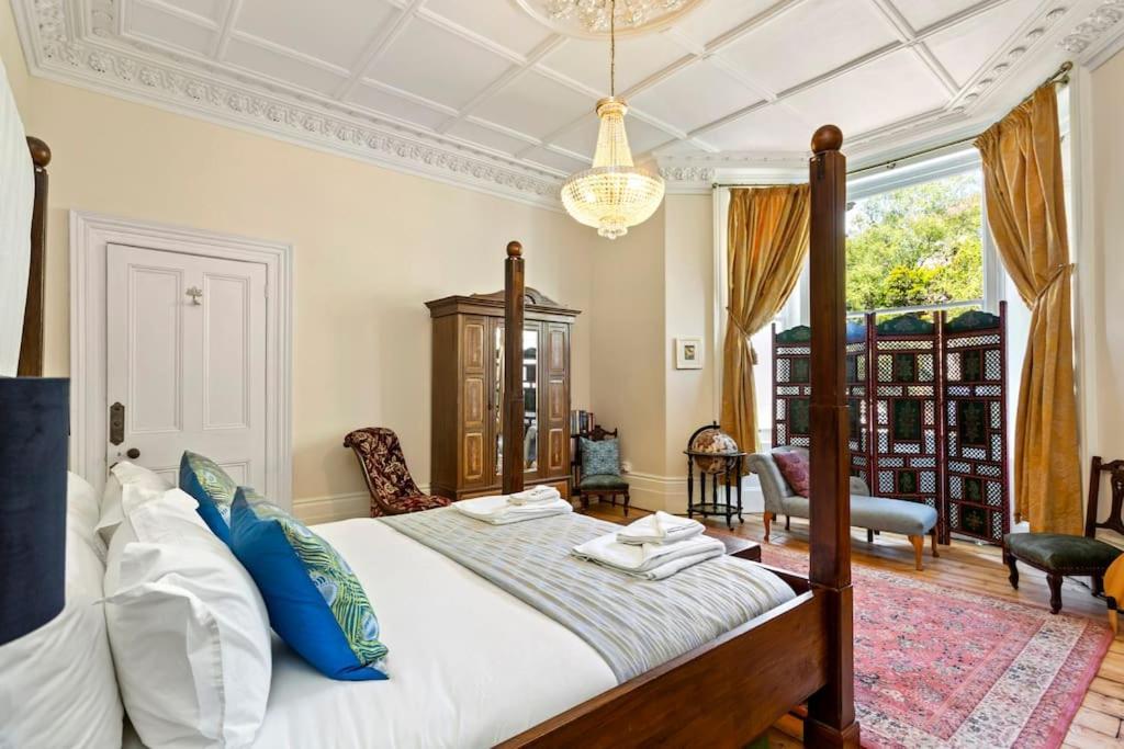 Luxurious Victorian, A Few Minutes From The Beach - Sleeps 2 Adults And Up To 3 Children Apartment St Leonards-on-Sea Exterior photo